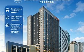 广州珠江新城希尔顿欢朋酒店 - 广交会期间免费提供穿梭巴士